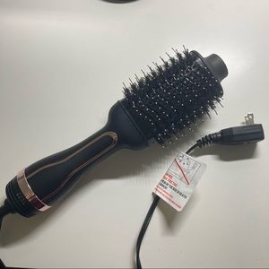 Full Blown Beauty Round Dryer Brush